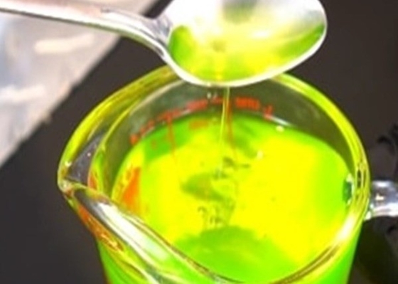 CAS No 6358-69-6 Fluorescent Yellow Powder Solvent Green 7 Suitability In Inks